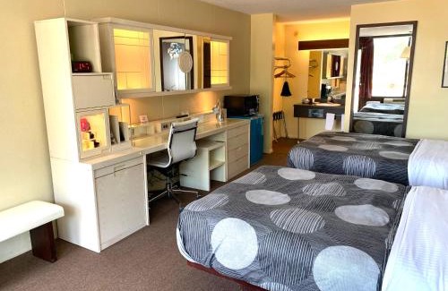 Ozark Hotel | Oxford Inn