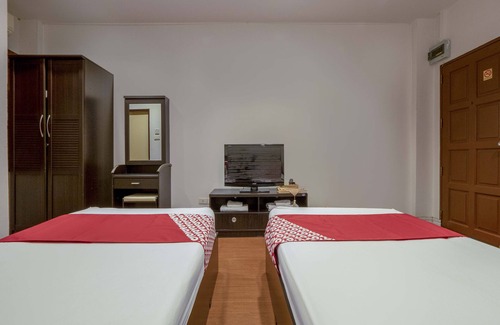 San Chao Pho Suea Hotel | OYO 1089 Baan Boran