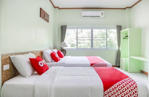 Sai Daeng Hotel | OYO 742 View Pruksa Resort