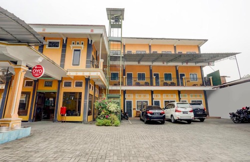 Sedati Hotel | OYO 90088 Hotel Mandiri Juanda