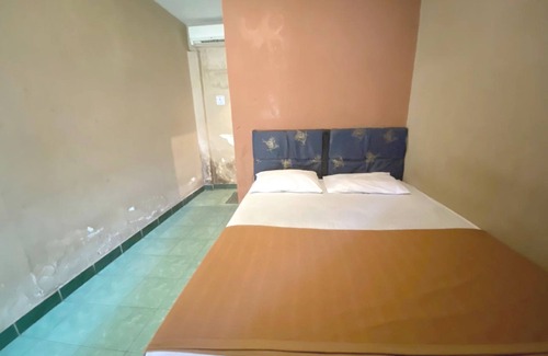 Jerowaru Hotel | OYO 93647 Bale Gajog Near SDN 2 SEKAROH