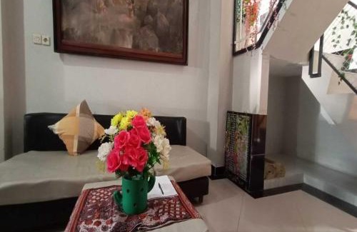 Purworejo Hotel | OYO 93963 Homestay Kita Purworejo