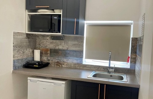 Hackney Downs Hotel | OYO Dalston Luxe Studios