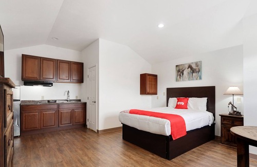 Big Lake Cabin | OYO Hotel Big Lake Hwy 137 TX