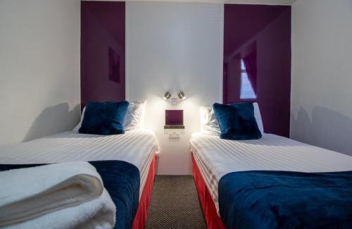 Newcastle-upon-Tyne House | OYO The Bentleys Hotel