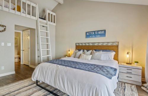 Lake Ozark House | Ozark Upper Deck Top Floor Waterfront Condo