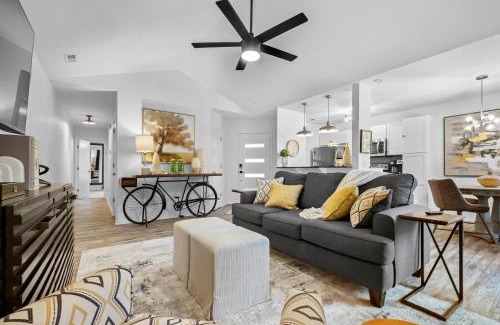 Bentonville House | OZK Trail House