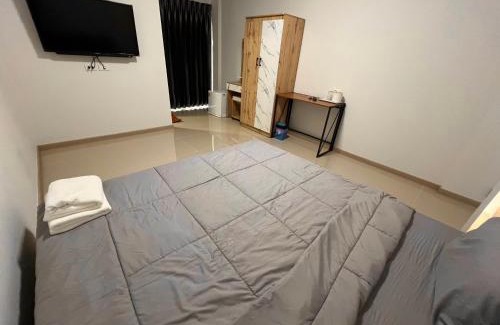 Nong Khaem Hotel | P29