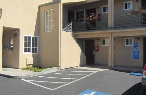 Seaside Hotel | Pacific Best Inn