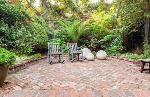 Pacific Heights House | Pacific Heights Victorian Garden Bed and Bath Suite