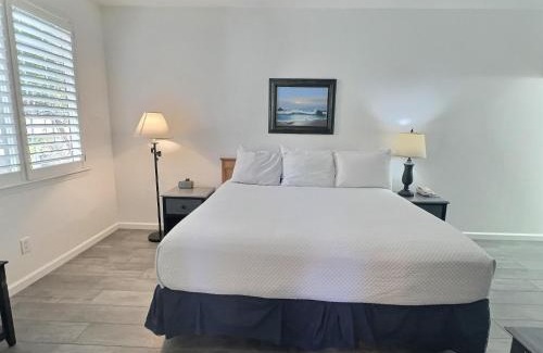 Oceano House | Pacific Plaza #304 - Condo on the Coastline - 1BdrmD-K-QSofa