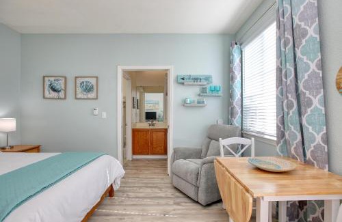 Oceano House | Pacific Plaza #505 - Coastal Gem Studio - StudioD-Q