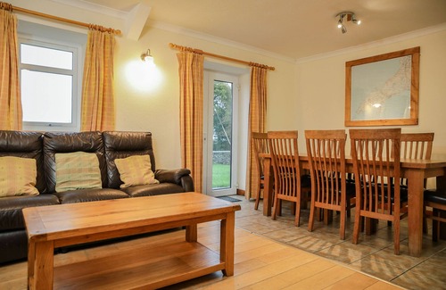 Rhyd-y-clafdy House | PADARN - a bungalow that sleeps 8 guests in 4 bedrooms