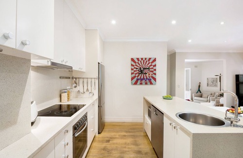 Paddington Apartment | Paddington/Rushcutters Bay apartment in vibrant area close to everything