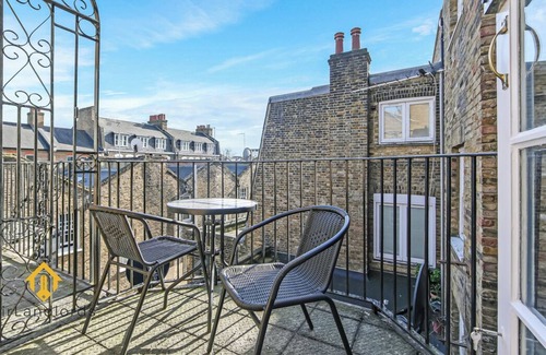 London City Centre House | Paddington Station Exceptional 4 bedroom House!