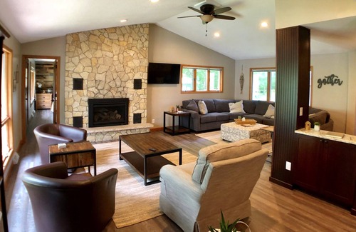 Amery House | Paddle, Swim, Fish and Relax - Make lasting memories on Lake Wapogasset #76822