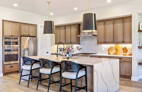 Bozeman House | Pagoda Peaks - Modern Luxury Near Bozeman Beach