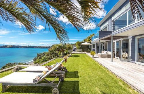 Onetangi House | PAH VIEW HOUSE - Coast and Country