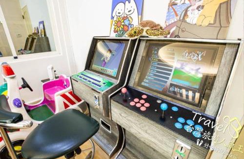 Xiaoliuqiu House | Painted Holiday