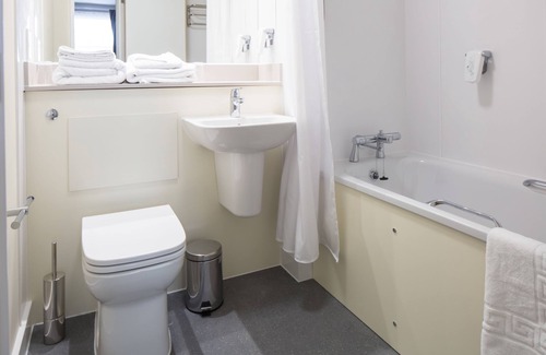 Brackley Hotel | Paisley Pear, Brackley by Marston's Inns