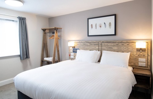 Brackley Hotel | Paisley Pear, Brackley by Marston's Inns