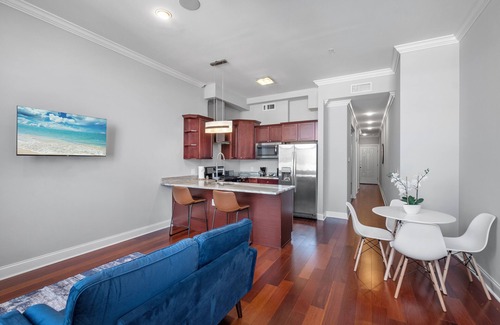 Olde Kensington Apartment | Palatial 1BR w/Rooftop Pool