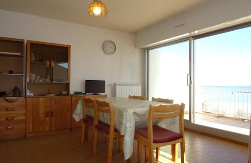 Palavas-les-Flots Apartment | Palavas F2 cabine dernier étage, double terrasse, parking privé - FR-1-559-22