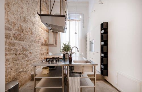 Old Town Apartment | Palazzo D'Amelj Elegant Modern Loft