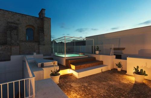 Ugento House | Palazzo dei Gigli Puglia - house with heatable rooftop-Pool
