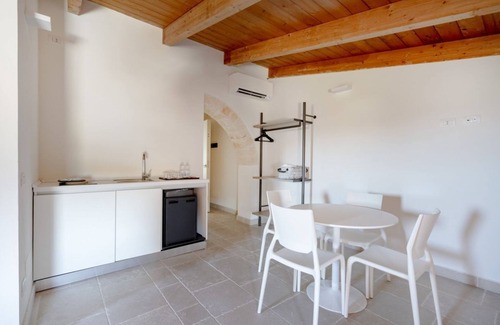 Municipio 1 Apartment | Palazzo della Torre 202 - Modern Historic Loft