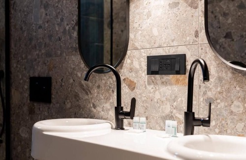 Rione VI Parione House | PALAZZO OLIVIA - PALAZZO LEUTARI