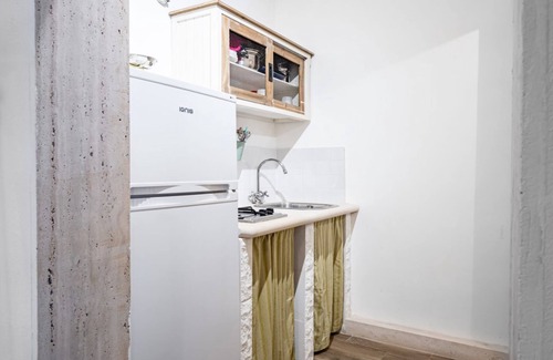 Galatone House | Palazzo Rolli - The Room of the Casks