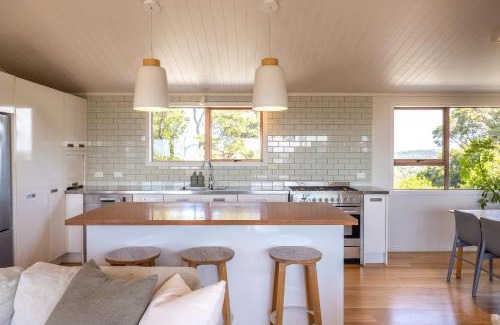 Palm Beach House | Palm Beach Panorama, Palm Beach - Be My Guest Waiheke