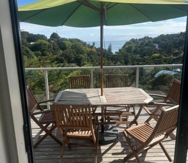 Palm Beach Apartment | Palm Breeze Getaway 2 -Waiheke Island Resort Premium Villa