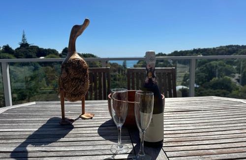 Palm Beach Apartment | Palm Breeze Getaway 2 -Waiheke Island Resort Premium Villa