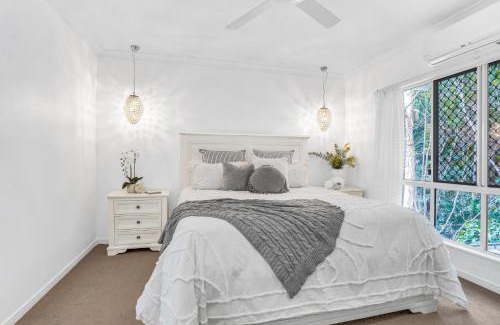 Palm Cove Hotel | Palm Cove Studio Apartments