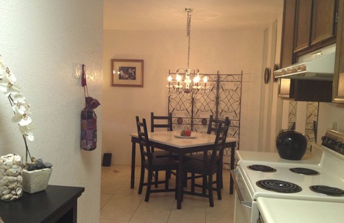 Palm Springs Condo | Palm Springs is always sunny!