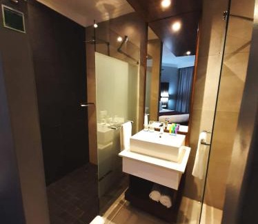 Brits Hotel | Palm Swift Luxury Accommodation