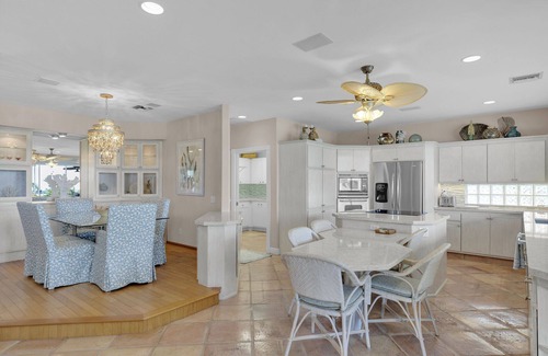 Key Colony Beach House | Palm View 5 BR Pool, Dock KCB, Cabana Club, Outdoor Kitchen