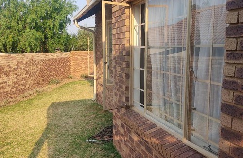 Equestria House | Palmarosa