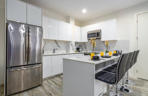 Palm Beach Condo | PalmBeach 3BR2BA Condo Close 2 Beach & Attractions
