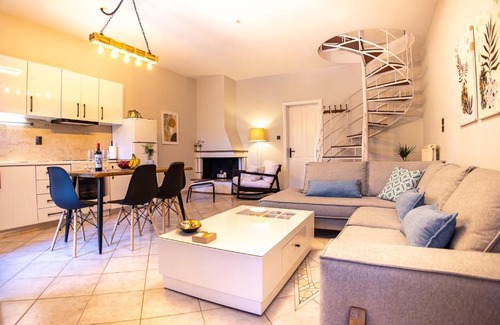 Preveza House | Palmeira Sea & City