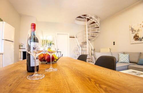 Preveza House | Palmeira Sea & City