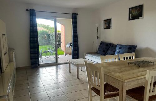 Solenzara Apartment | PALMERAIE 412- piscine en résidence-clim-wifi