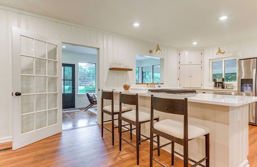 Palmetto Cottage | Palmetto Cottage w/Fire Pit, Game Table + More!