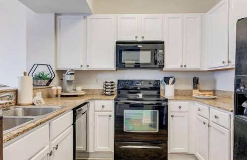 Indian Bayou Condo | Palms Paradise 1809 - Stunning Views and Amenitiesnn