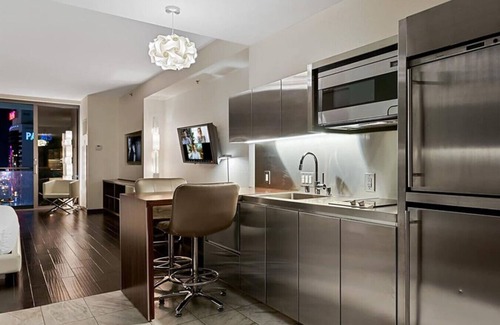 Las Vegas Hotel | Palms Place Hotel StripView