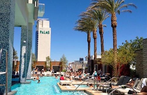 Las Vegas Apartment | Palms Place Hotel StripView with Open Balcony -23