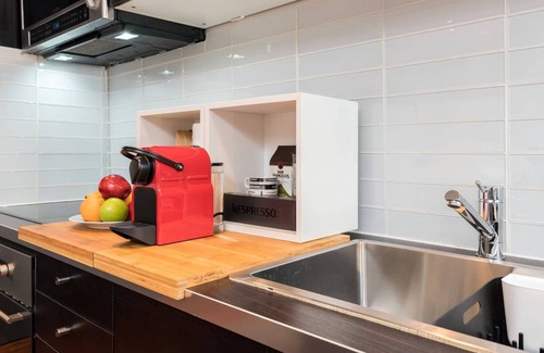 Community Center House | Palo Alto Cottage Near Stanford & Tech Companies