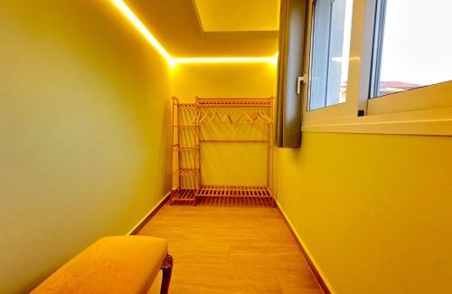 Peristeri Apartment | Paloma Lux Retreat-15' to Central Athens